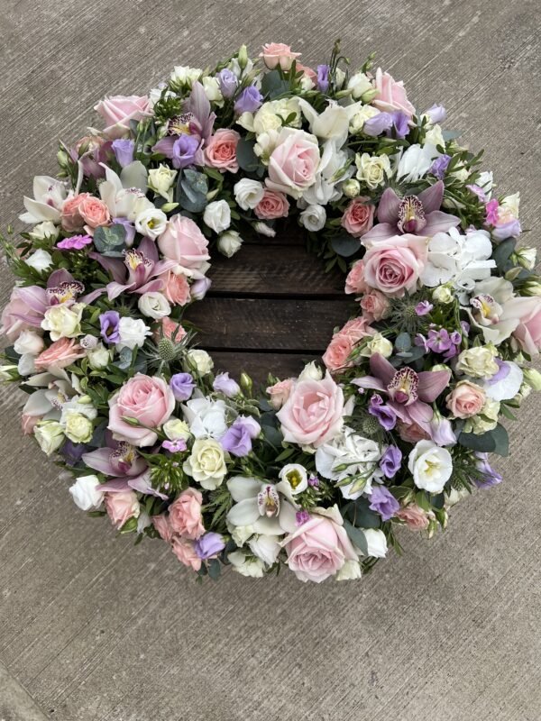 Memorial wreath, Elegant farwell - Image 6