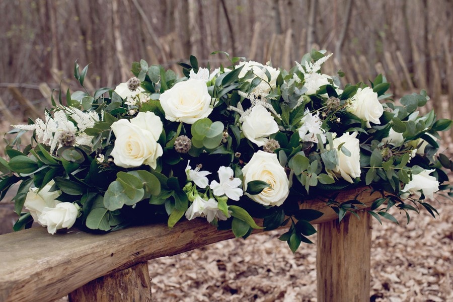 popup1 elegantfarewellcasketspray.jpg 1