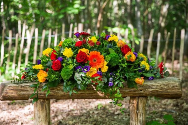 Little-Tin-Shed-Funeral-flowers-Essex-casket-top