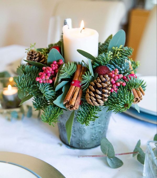 festivecandlearrangement