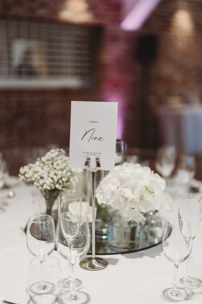 Nicole & Taylor, Hatfield Place Wedding flowers, Photographed by Matt Wing, Flowers by Little Tin Shed.