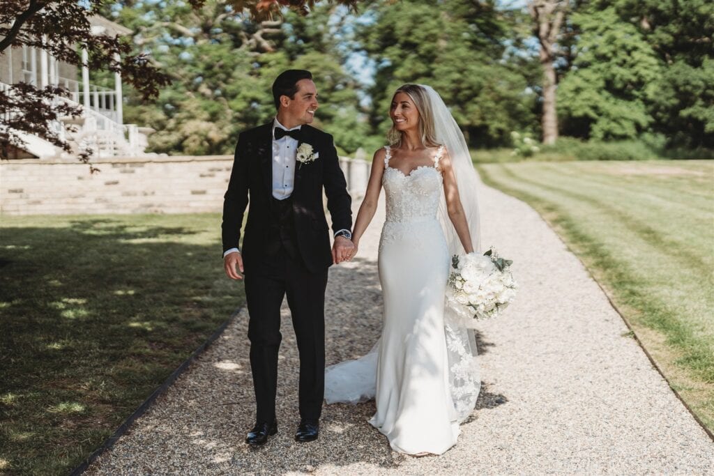 Nicole & Taylor, Hatfield Place Wedding flowers, Photographed by Matt Wing, Flowers by Little Tin Shed.