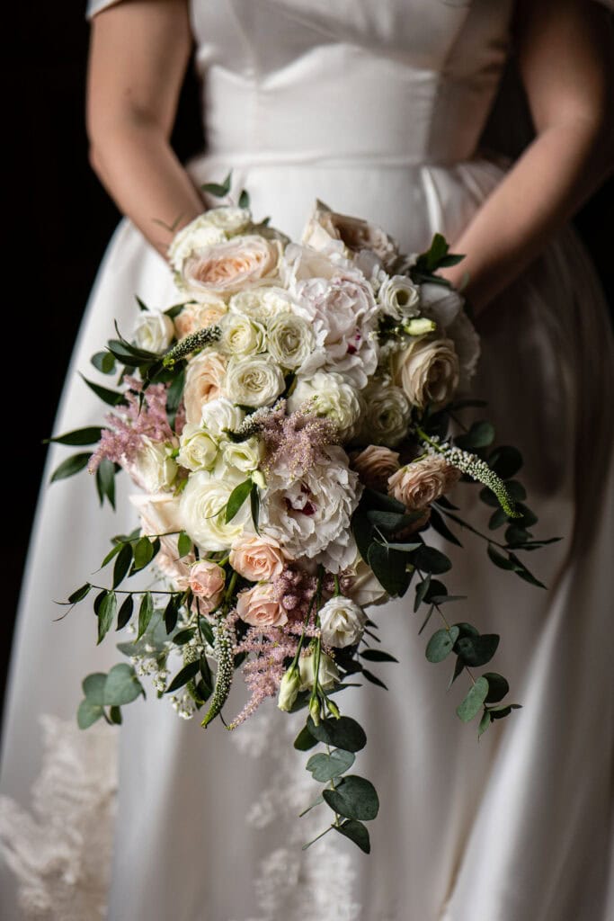 wedding flowers at Hengrave Hall by Little Tin Shed flowers photographed by Chris Grover ()
