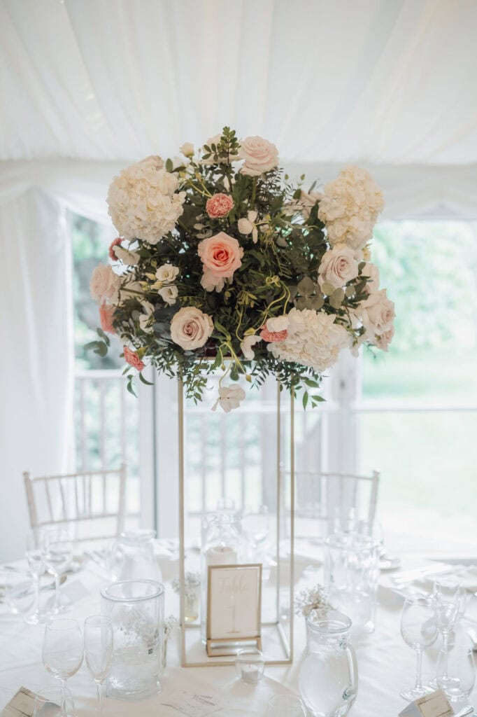 wedding flowers Mulberry House ()