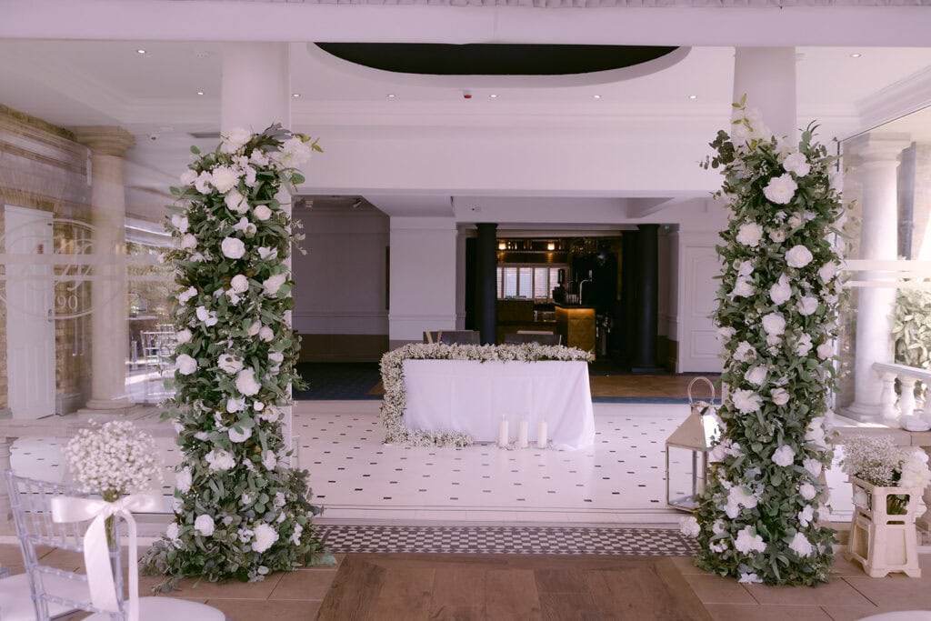 Friern Manor wedding flowers by Little Tin Shed