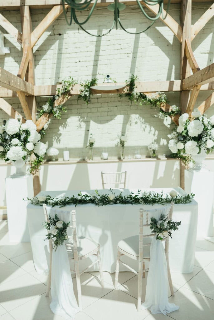 GaynesParkwedding wedding flowersbyLittleTinShed PhotographyJuliaandyou