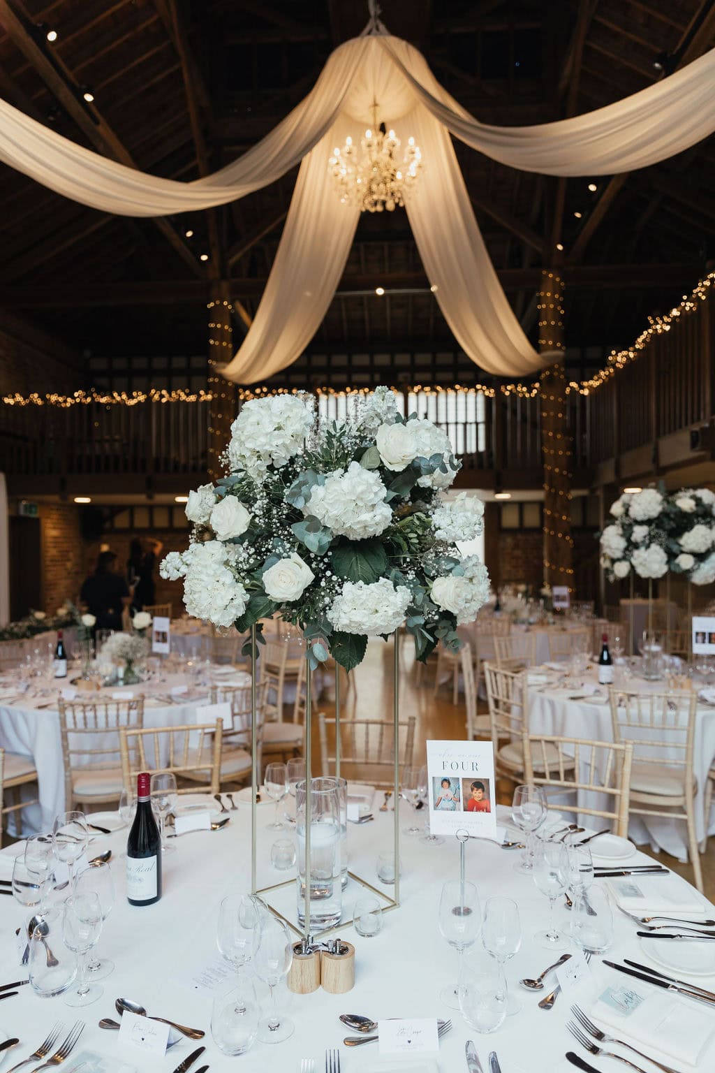 GaynesParkwedding wedding flowersbyLittleTinShed PhotographyJuliaandyou