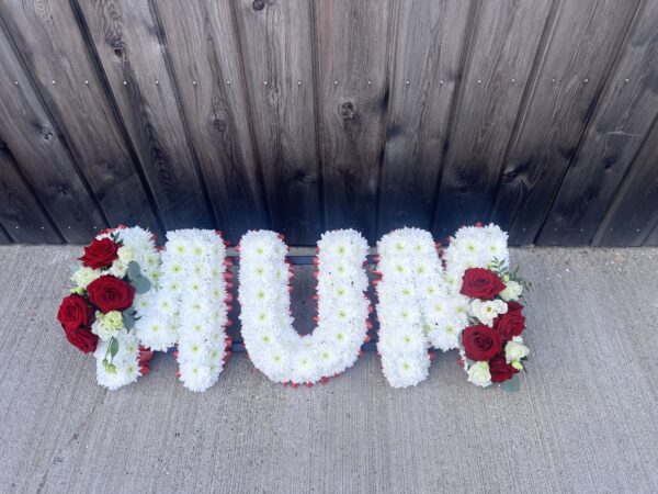 Mum funeral flower tribute red roses