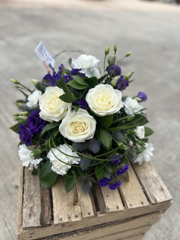 Posy funeral flower tribute