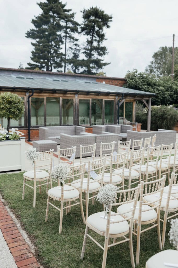 Gaynes Park wedding flowers, Little Tin Shed Flowers, Julia & You photography