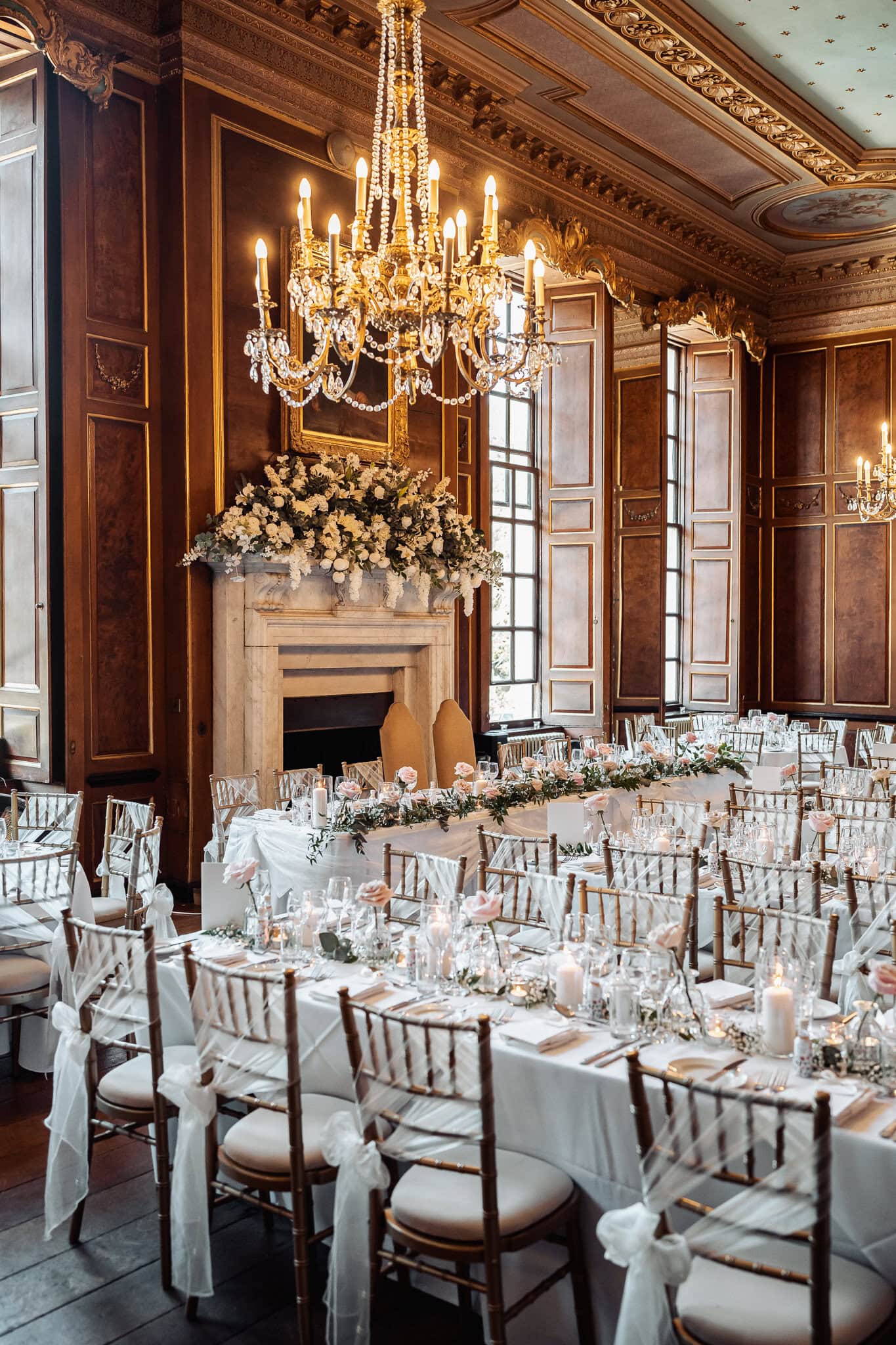 Gosfield Hall wedding flowers, Little Tin shed flowers, Johy payton photography