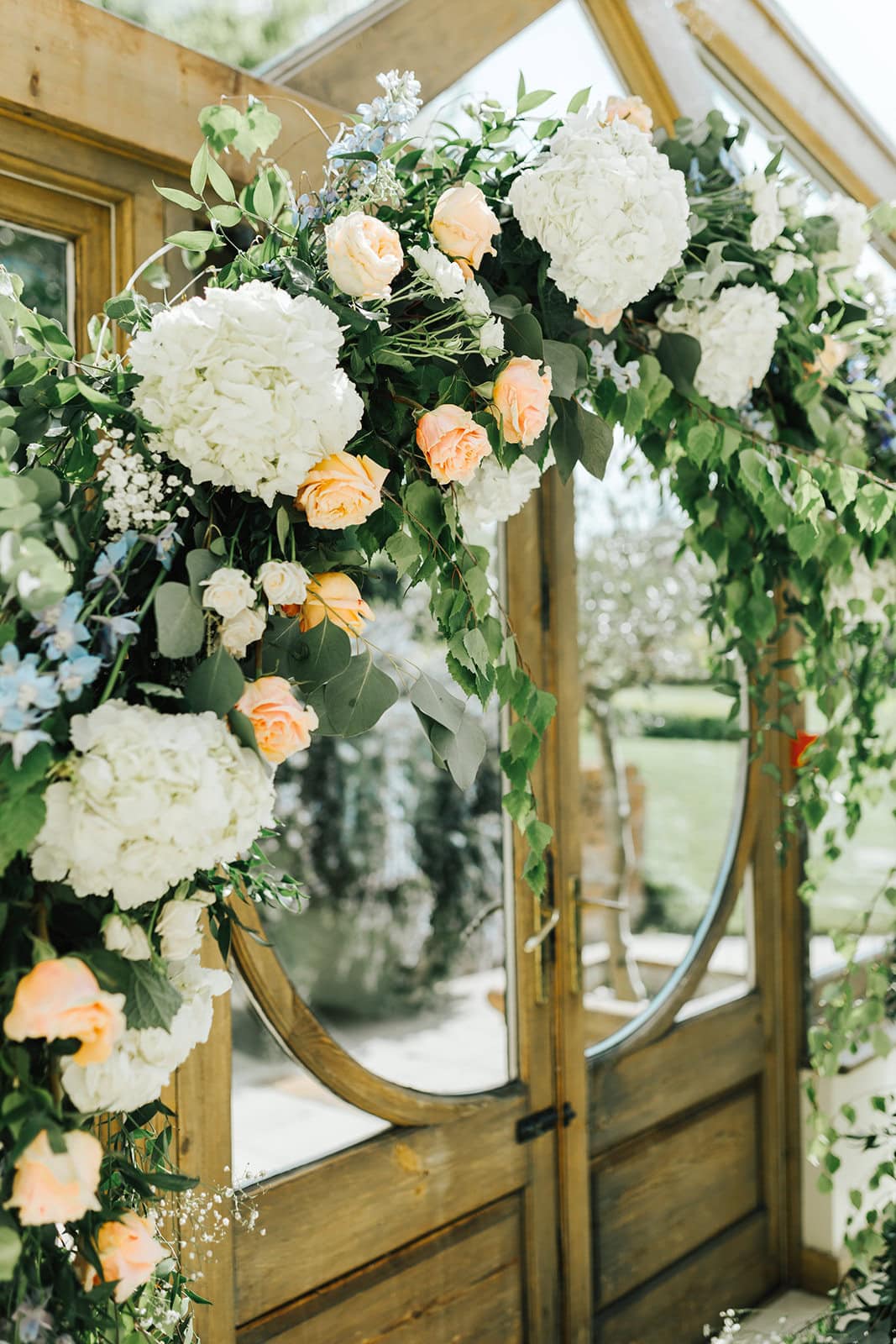 Gaynes Park Spring Wedding flowers