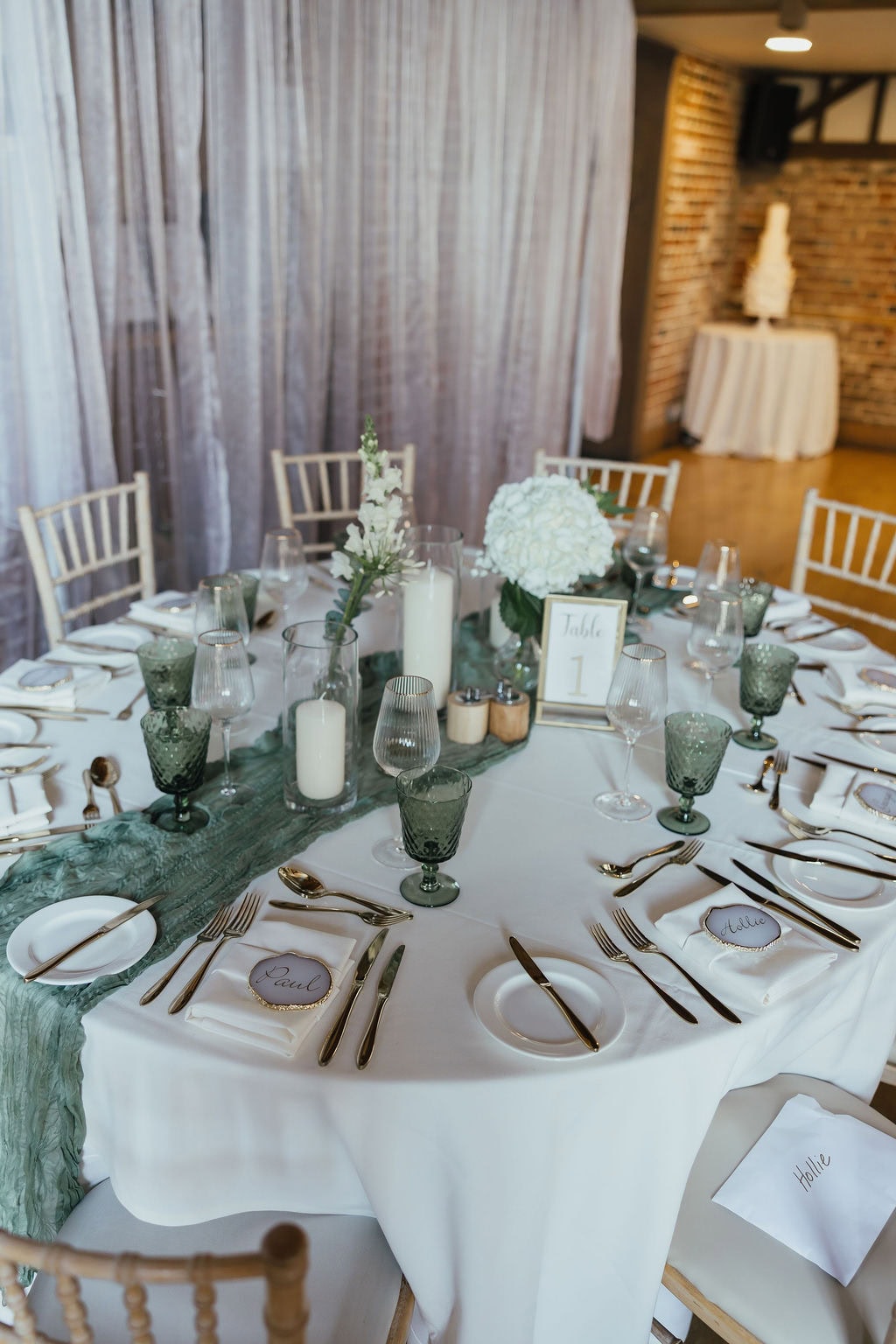Gaynes Park, white and green wedding flowers, by Little Tin Shed