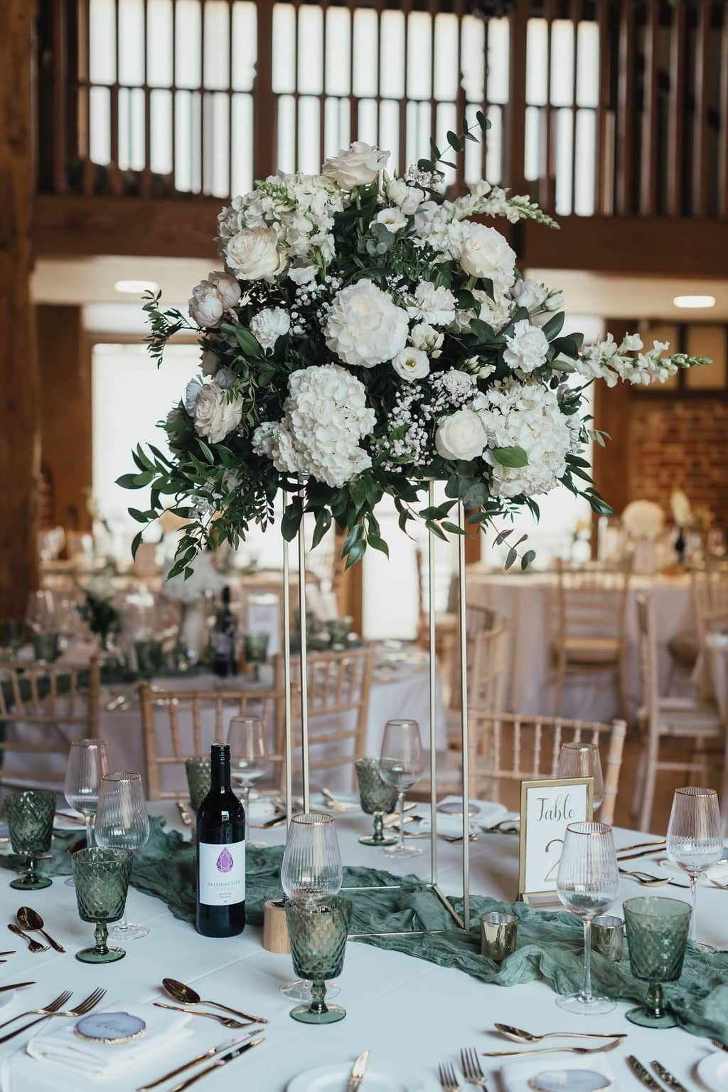 Gaynes Park, white and green wedding flowers, by Little Tin Shed